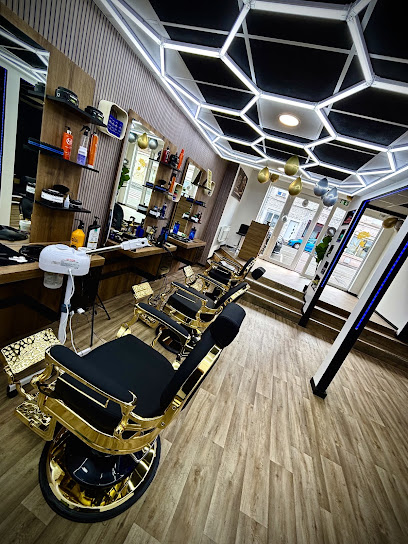 King Of Cuts Coiffeur à Saint-Amand-les-Eaux