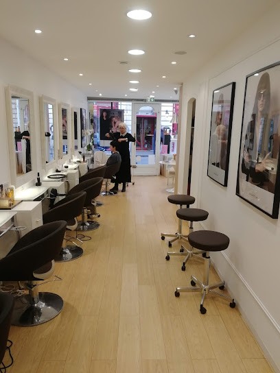 Lucie Saint-Clair, Salon de Coiffure à Paris 08