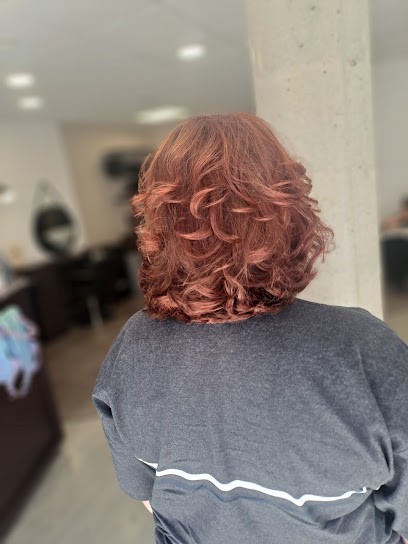 Les Créations De Léna, Salon de Coiffure à Beauvais