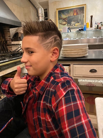 Au 154 Coiffeurs Créateurs, Salon de Coiffure à Cavaillon