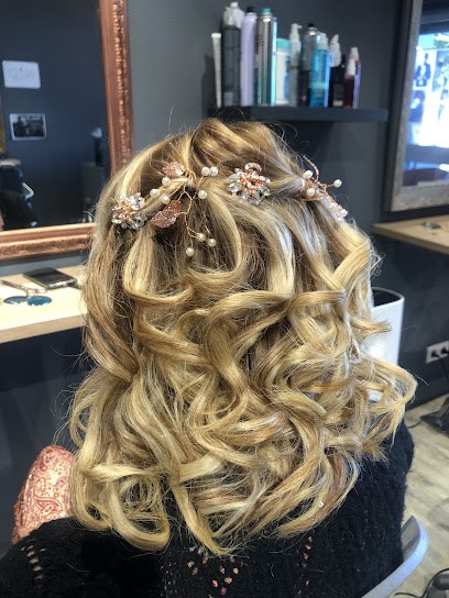 Salon Frisoty, Salon de Coiffure à Saint-Hilaire-de-Riez