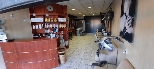 UGO Coiffure Styliste Visagiste, Salon de Coiffure à Vernouillet