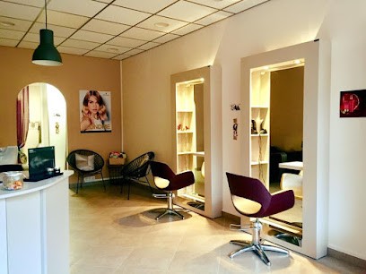 Atmosp'hair, Salon de Coiffure à Bessans