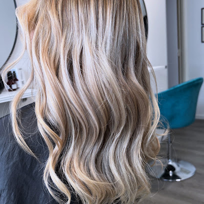 Myrna Hair Stylist Coiffeur à Ferney-Voltaire