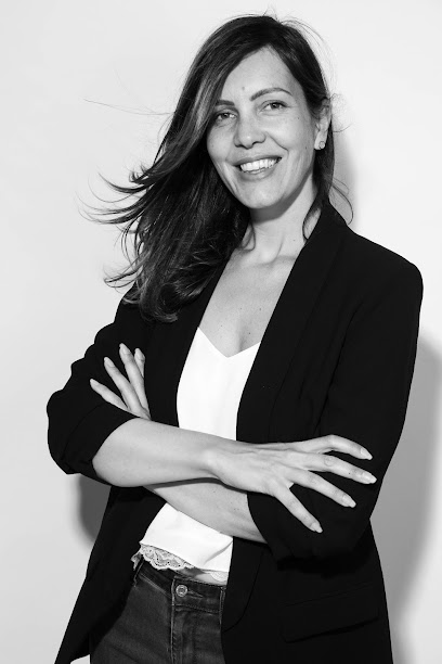 Mademoiselle A Hairstylist Coiffeur à Paris 08