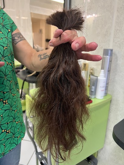 Chanat De Oliveira Patricia Muriel, Salon de Coiffure à Thiers