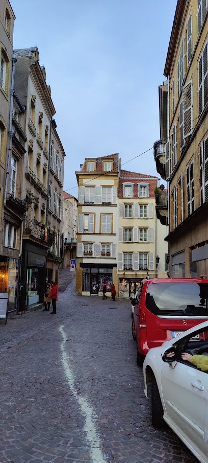 Salon RW Coiffeuse Barbière Coloriste, Salon de Coiffure à Metz