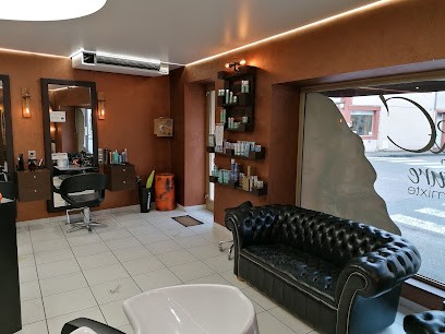 M&C Coiffure, Salon de Coiffure à Gergy