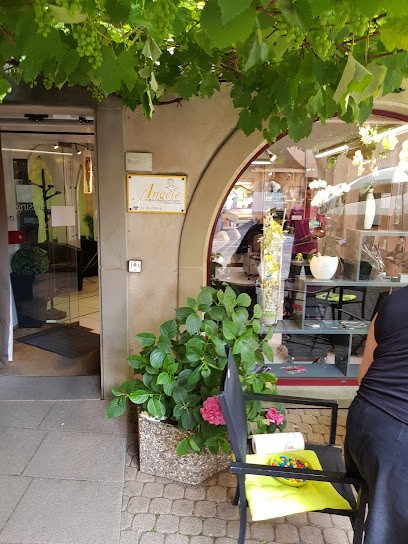 Angèle Coiffure Manucure Pose d'Ongles, Salon de Coiffure à Obernai