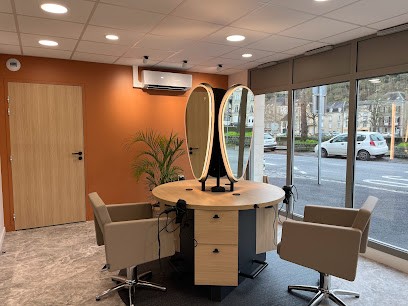 LE SALON DE PIERRE - LAVAL, Salon de Coiffure à Laval