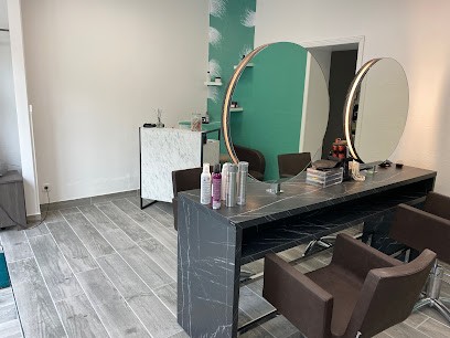 Actuel Coiffure By C, Salon de Coiffure à Vénissieux