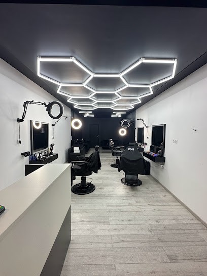 Goks Barber, Barbier à Epinal