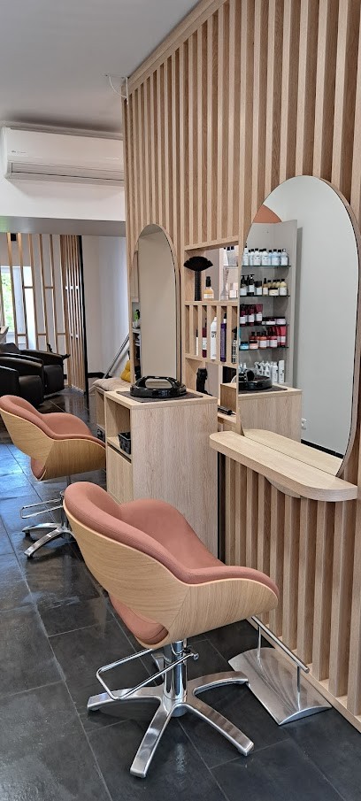 Arts Et Coiffure, Salon de Coiffure à Mauriac