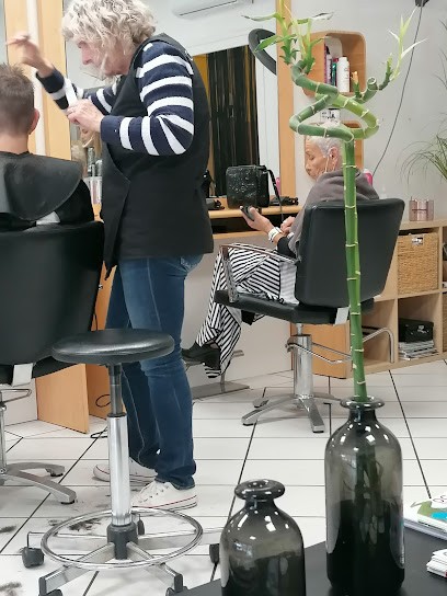 Imagina Tif, Salon de Coiffure à Mourenx