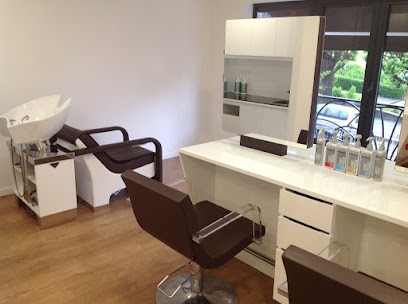 Camille Albane - Coiffeur Biarritz, Salon de Coiffure à Biarritz