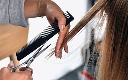 Christelle Socio Coiffeuse, Coiffeur à Domicile à Taverny