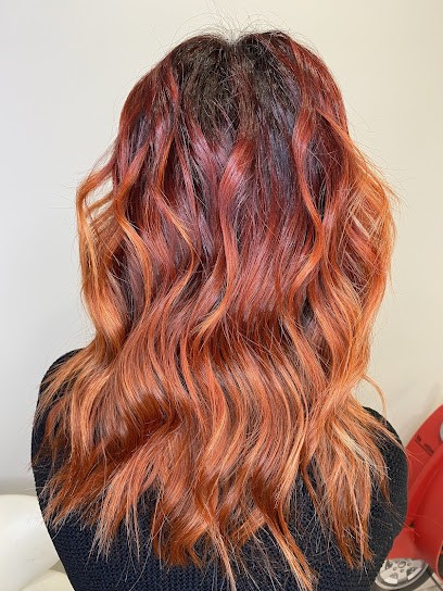 Nelly Graziani, Salon de Coiffure au Tholonet