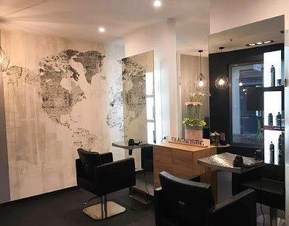 Révolution Claudia Coiffure, Salon de Coiffure à Haguenau