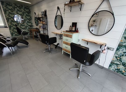 Au Petit Salon, Salon de Coiffure à Saint-Bômer-les-Forges