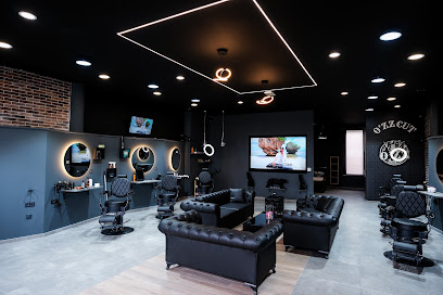 Ozz Cut, Barbier à Juvignac