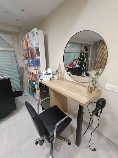 Salon Passion Coiffure, Salon de Coiffure à Saint-Martin-lez-Tatinghem