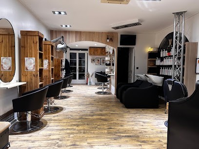 Synergie Coiffure Esthetique, Salon de Coiffure à Riom