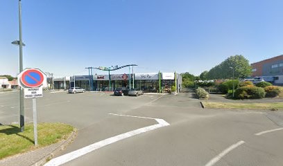 Salon carré pointu, Salon de Coiffure à Bellevigny