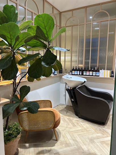 2.11 | Atelier De Coiffure Coiffeur à Lyon 02
