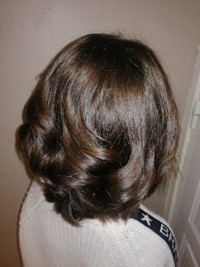 Black Diamonds, Salon de Coiffure au Soler