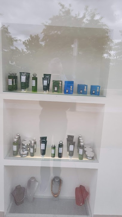 GARO CREATION, Salon de Coiffure à Bron