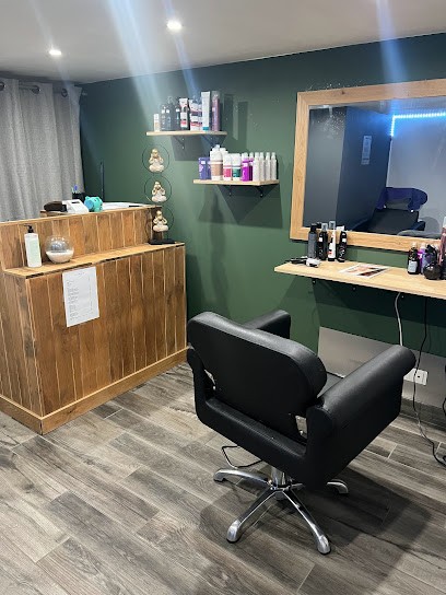 Les ciseaux de Léa, Salon de Coiffure à Juvigny