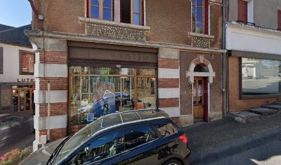 Coiffeur Familia, Salon de Coiffure à Saint-Sauves-d'Auvergne