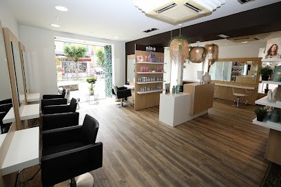 Nine Coiffeur, Salon de Coiffure à Aureilhan
