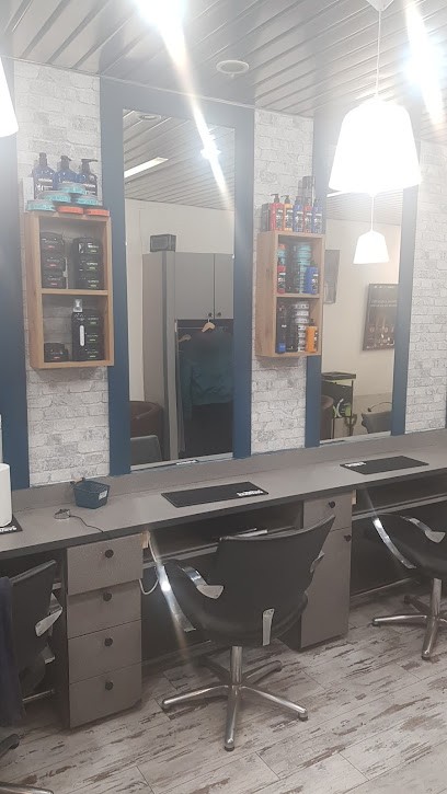 RH COIFFURE BARBIER, Salon de Coiffure à Paris 15