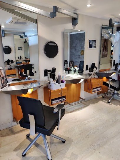 LE SALON EXPRESSION, Salon de Coiffure à Milly-la-Forêt