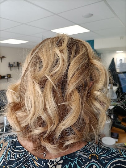 Salon du Soleil, Salon de Coiffure à Saintes