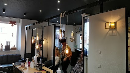 L’ Atelier De Barbara, Salon de Coiffure à Heiteren
