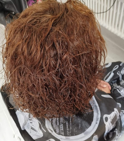 Ô Ciseaux De Pauline Coiffeur à Marle