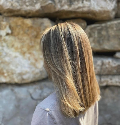 Lunalie Coiffure Et Soins, Coiffeur à Usseau