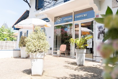 Le 1850, Salon de Coiffure à Seignosse