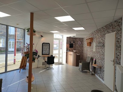 Aux Ciseaux D'argent, Salon de Coiffure à Marcillé-Raoul