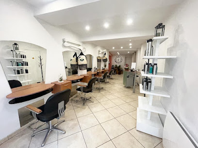 Alexiab.coiffure Coiffeur à Louvres