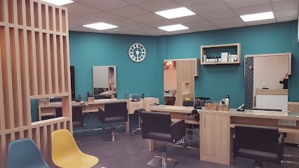 Courant D'Hair, Salon de Coiffure à Saint-Martin-de-Seignanx