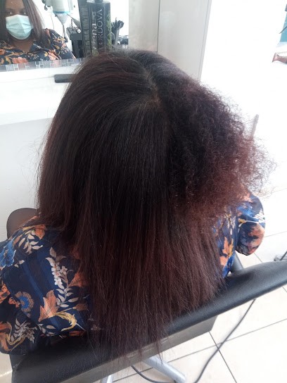 Jamila Coiffure A Domicile, Coiffeur à Domicile à Champs-sur-Marne