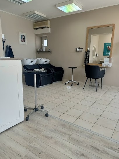 Joli mome, Salon de Coiffure à Pannecé