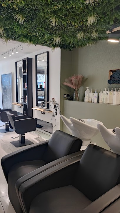 LE LOFT DE JULIE, Salon de Coiffure à Ploemeur