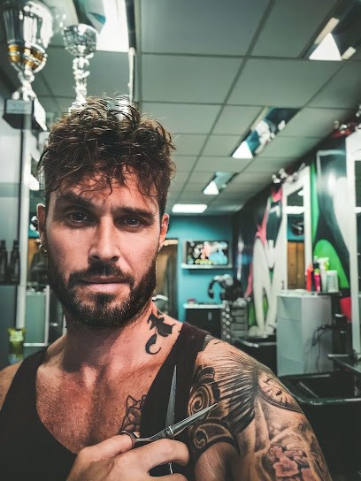 J.Factory, Salon de Coiffure à Bayonne