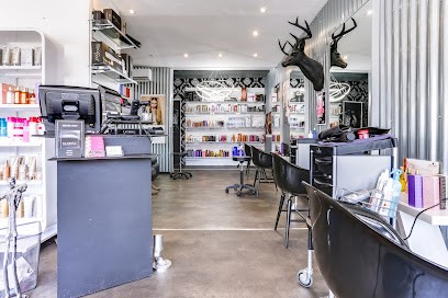 Un Gars & Une Fille - Mérignac De La Marne, Salon de Coiffure à Mérignac