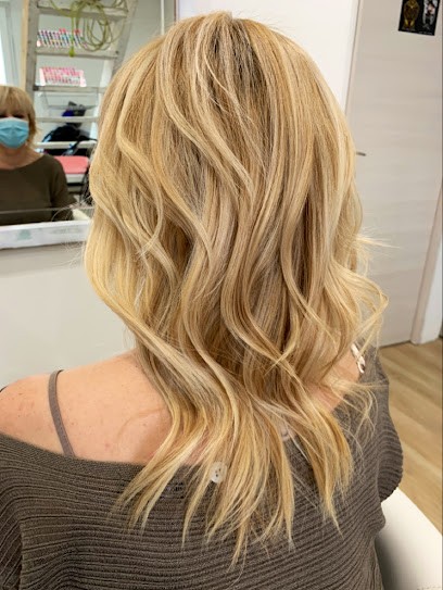 Mlle Bar D’extension, Salon de Coiffure à Limetz-Villez