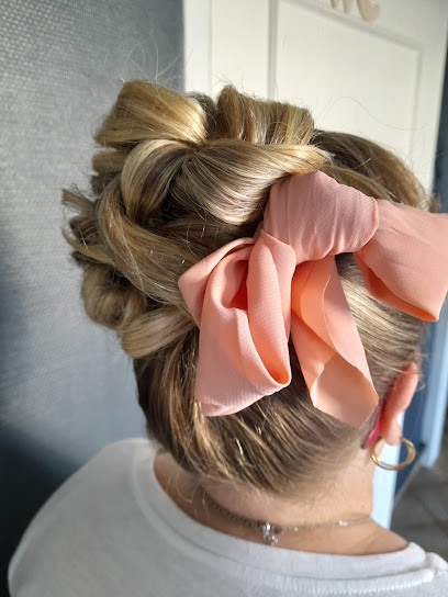 A Un Cheveu De Soi Coiffeur à Brécey